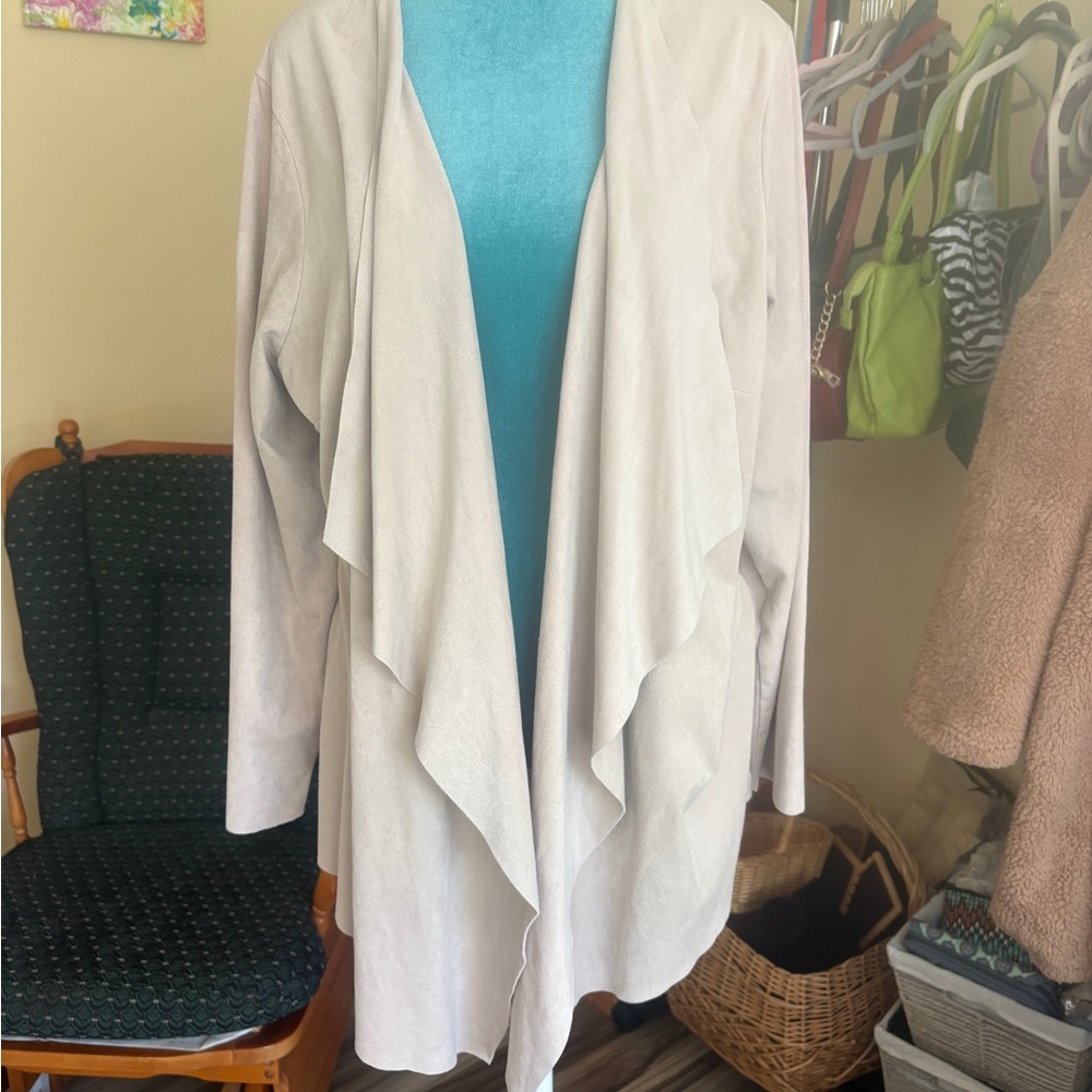 EUC, Soft Surroundings, Elegant Cream Faux Suede Open Front Jacket